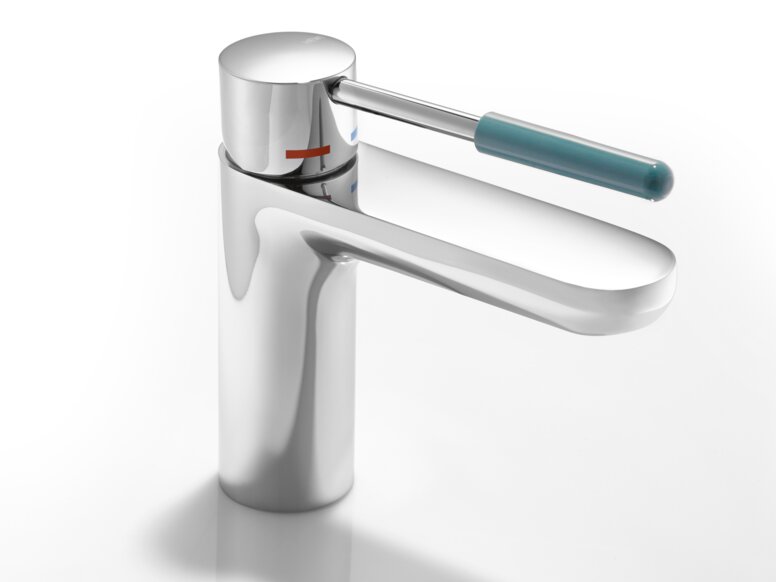 Single-lever mixer tap with handle element in the colour aqua blue